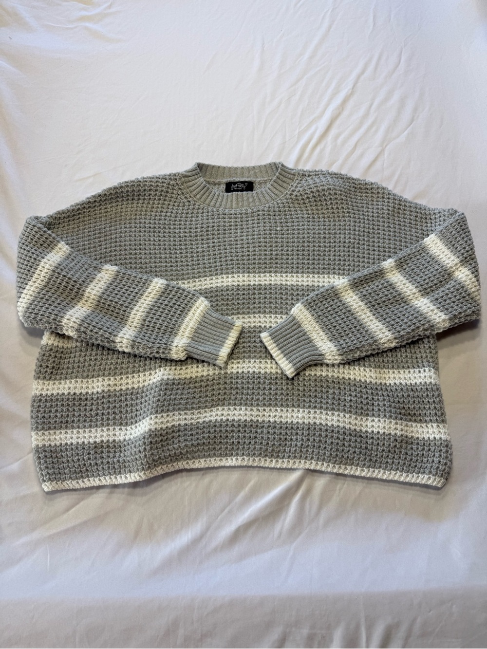 Waffle-Knit Crewneck Sweater in Gray & White